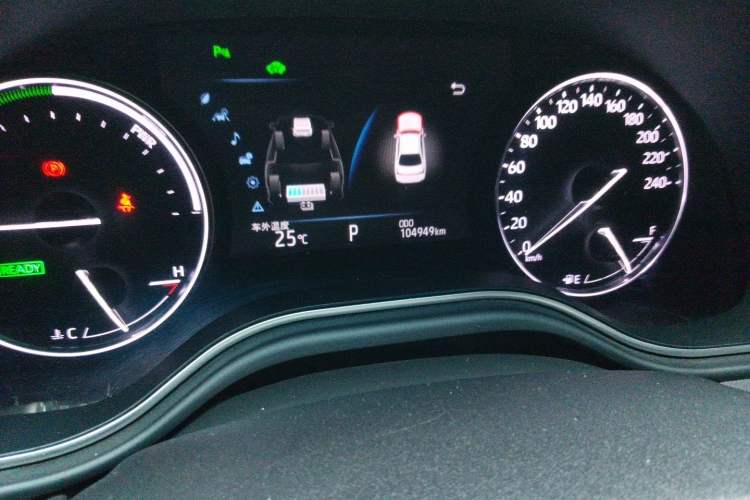 Used Toyota Avalon 2019 Dual-Engine 2.5L Luxury Edition China VI Standard Odometer Close Up