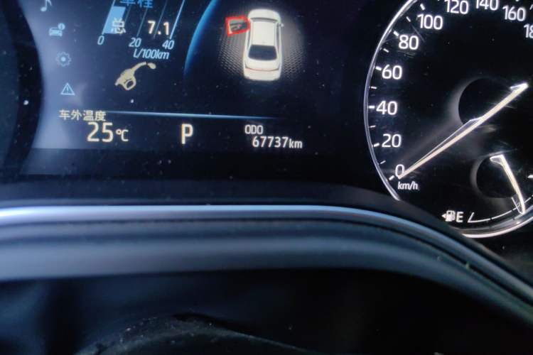 Used Toyota Avalon 2019 2.5L Touring Premium Version China VI Standard Odometer Close Up