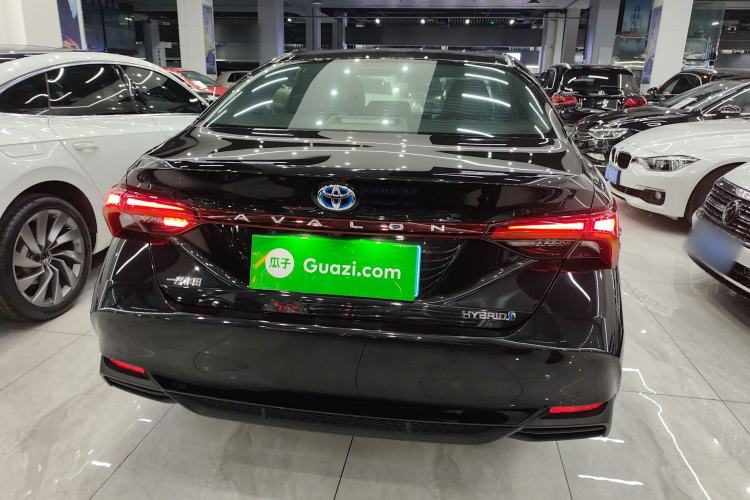 Used Toyota Avalon 2019 Dual-Engine 2.5L Luxury Edition China VI Standard Rear