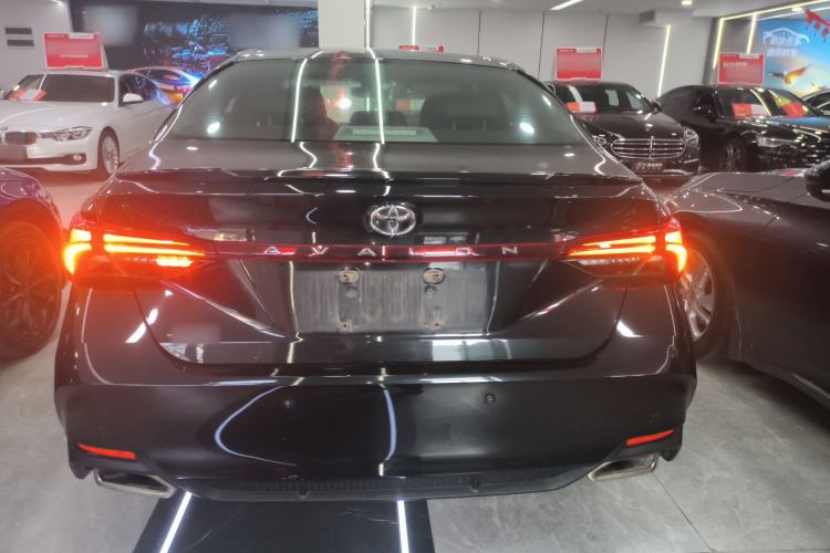 Used Toyota Avalon 2019 2.5L Ambition Version China VI Standard Rear