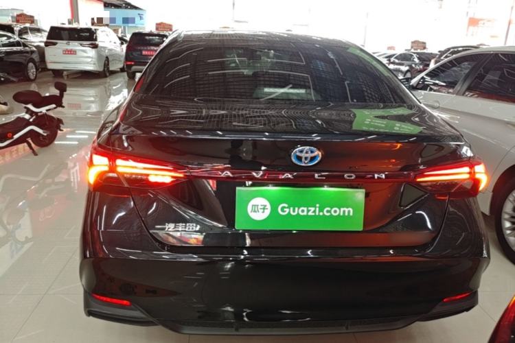 Used Toyota Avalon 2019 Dual-Engine 2.5L Luxury Edition China VI Standard Rear