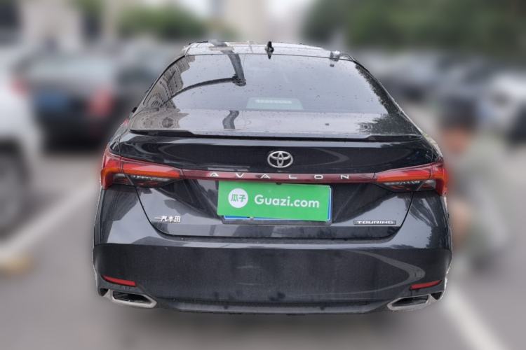 Used Toyota Avalon 2019 2.5L Touring Premium Version China VI Standard Rear