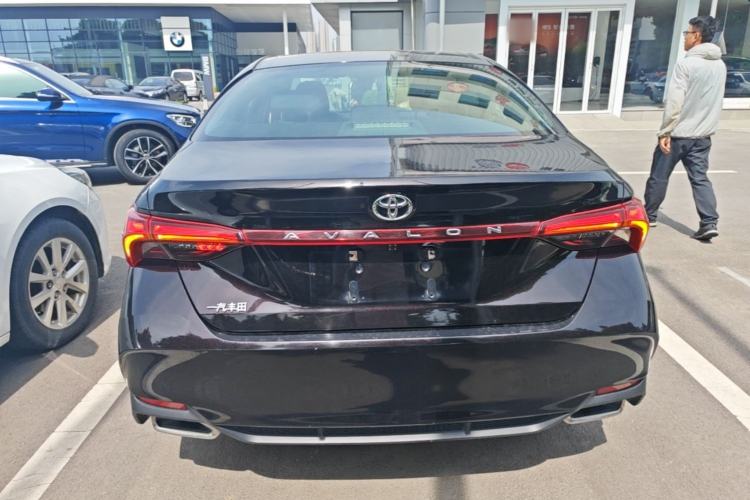 Used Toyota Avalon 2019 2.0L Ambition Edition China VI Rear