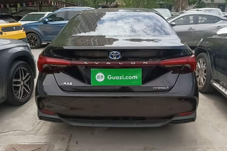 Used Toyota Avalon 2019 Dual-Engine 2.5L Luxury Edition China VI Standard Rear