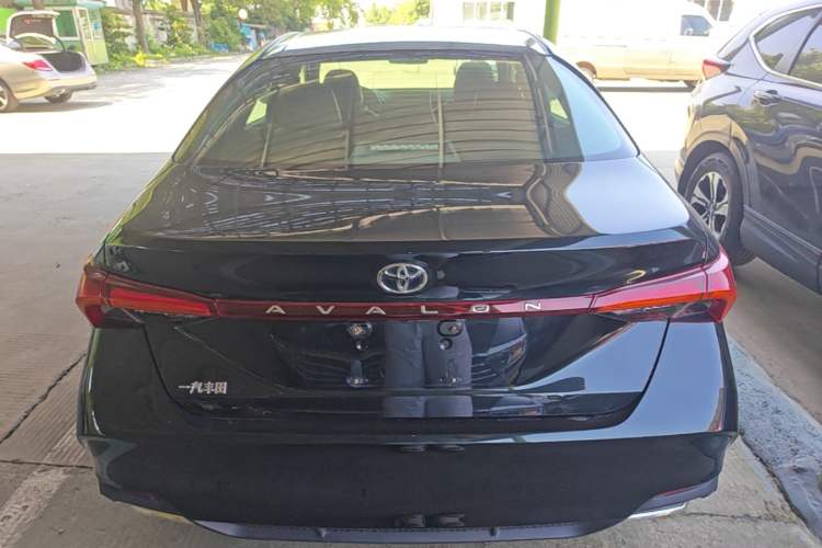 Used Toyota Avalon 2019 2.0L Luxury Edition China VI Standard Rear