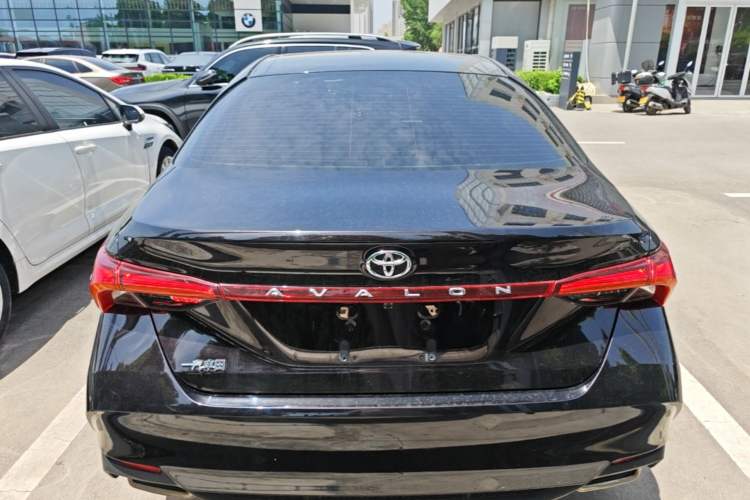 Used Toyota Avalon 2019 2.0L Ambition Edition China VI Rear