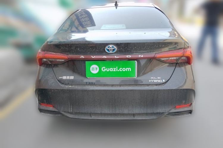 Used Toyota Avalon 2019 Dual-Engine 2.5L XLE Prestige Version China VI Standard Rear