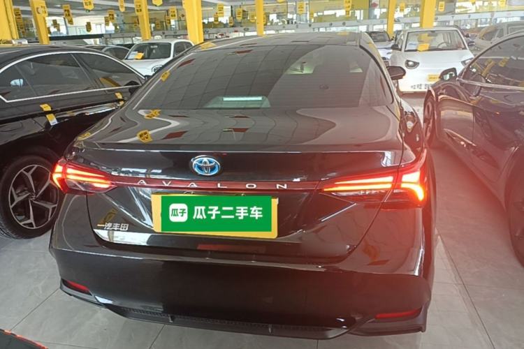 Used Toyota Avalon 2019 Dual-Engine 2.5L Luxury Edition China VI Standard Rear