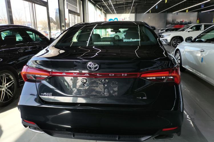 Used Toyota Avalon 2019 2.0L XLE Premium Edition China VI Rear