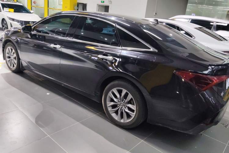 Used Toyota Avalon 2019 2.0L Luxury Edition China VI Standard Rear Left 45 Deg