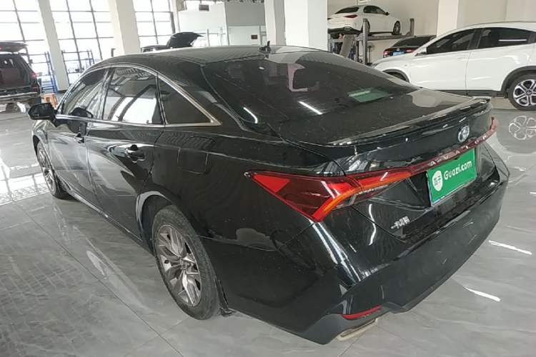 Used Toyota Avalon 2019 2.5L Ambition Version China VI Standard Rear Left 45 Deg