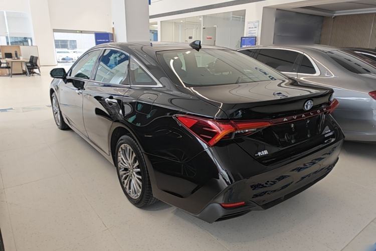 Used Toyota Avalon 2019 Dual-Engine 2.5L XLE Prestige Version China VI Standard Rear Left 45 Deg