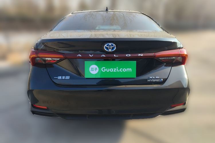 Used Toyota Avalon 2019 Dual-Engine 2.5L XLE Prestige Version China VI Standard Rear