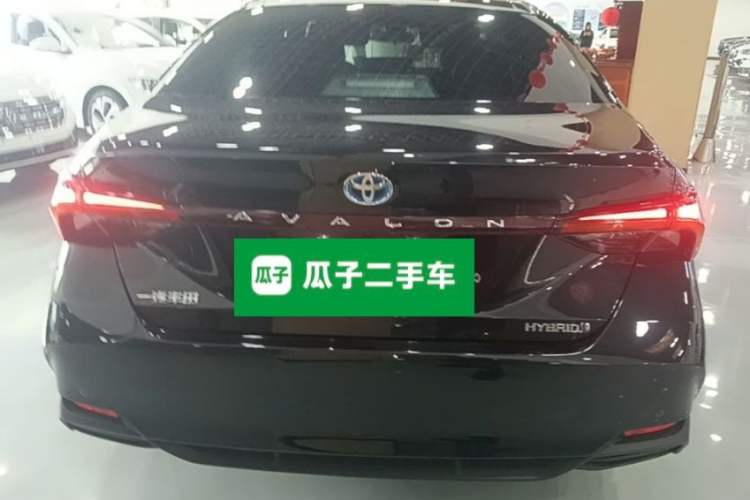 Used Toyota Avalon 2019 Dual-Engine 2.5L Luxury Edition China VI Standard Rear