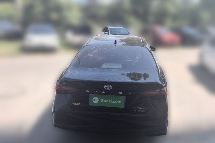 Used Toyota Avalon 2019 Dual-Engine 2.5L XLE Prestige Version China VI Standard Rear