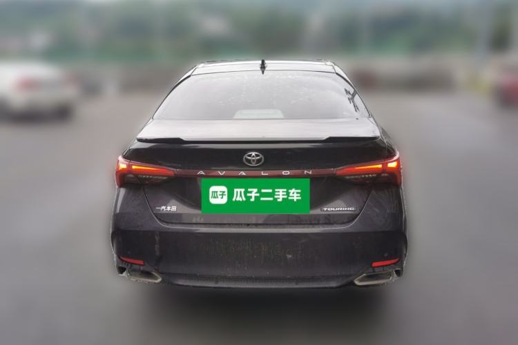 Used Toyota Avalon 2019 2.5L Touring Premium Version China VI Standard Rear