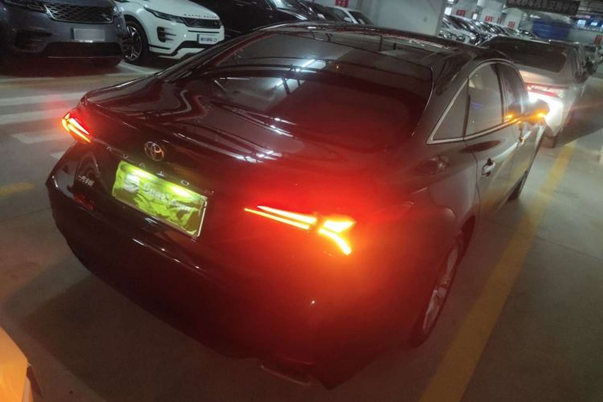 Used Toyota Avalon 2019 2.0L Luxury Edition China VI Standard Rear Right 45 Deg