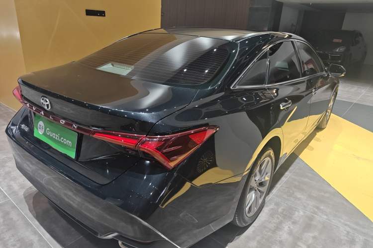 Used Toyota Avalon 2019 2.0L Luxury Edition China VI Standard Rear Right 45 Deg