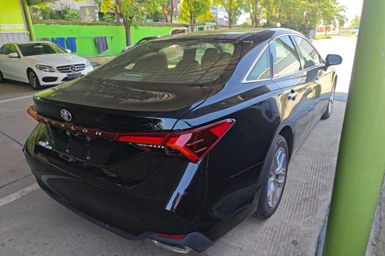 Used Toyota Avalon 2019 2.0L Luxury Edition China VI Standard Rear Right 45 Deg