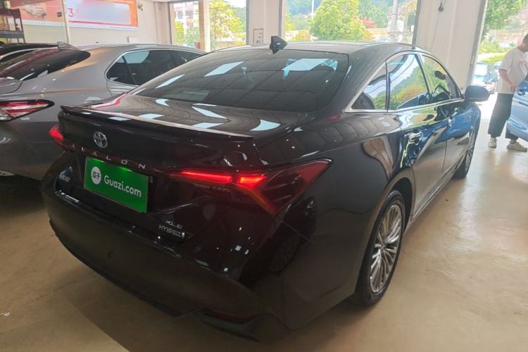 Used Toyota Avalon 2019 Dual-Engine 2.5L XLE Prestige Version China VI Standard Rear Right 45 Deg