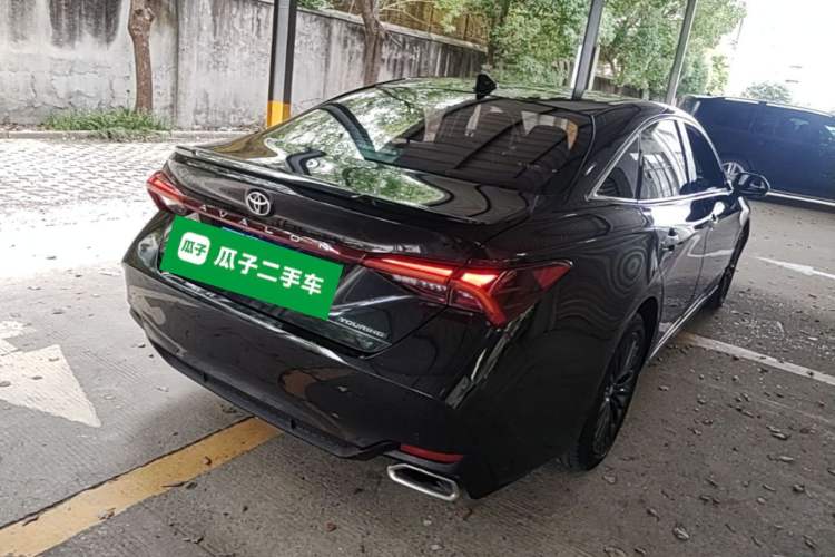 Used Toyota Avalon 2019 2.5L Touring Premium Version China VI Standard Rear Right 45 Deg