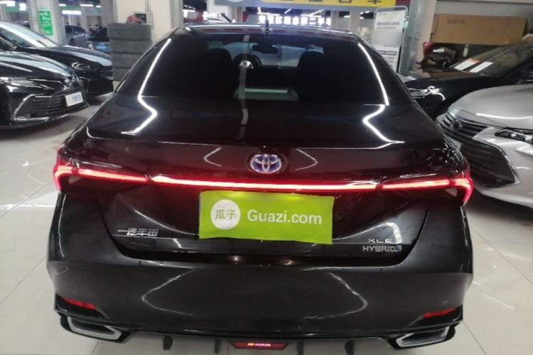 Used Toyota Avalon 2019 Dual-Engine 2.5L XLE Prestige Version China VI Standard Rear