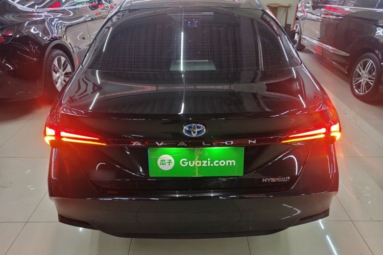 Used Toyota Avalon 2019 Dual-Engine 2.5L Luxury Edition China VI Standard Rear