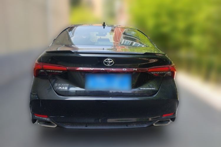 Used Toyota Avalon 2019 2.5L Touring Premium Version China VI Standard Rear