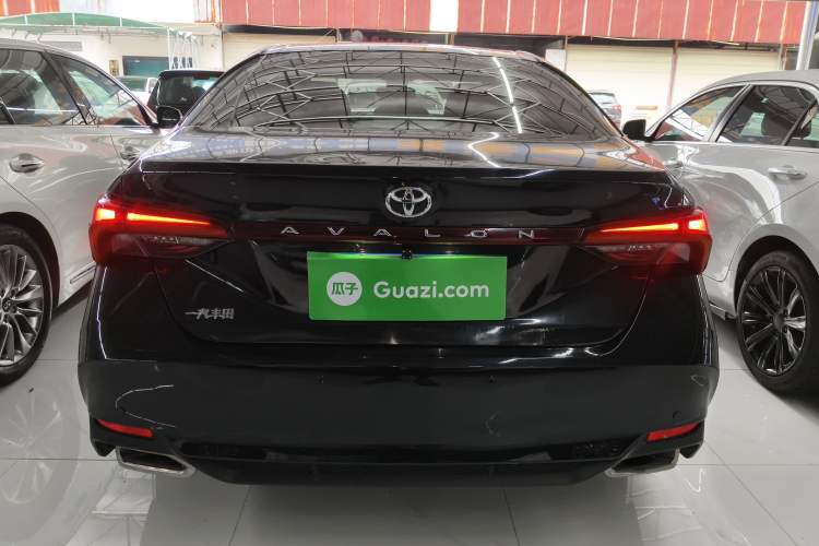 Used Toyota Avalon 2019 2.0L Ambition Edition China VI Rear