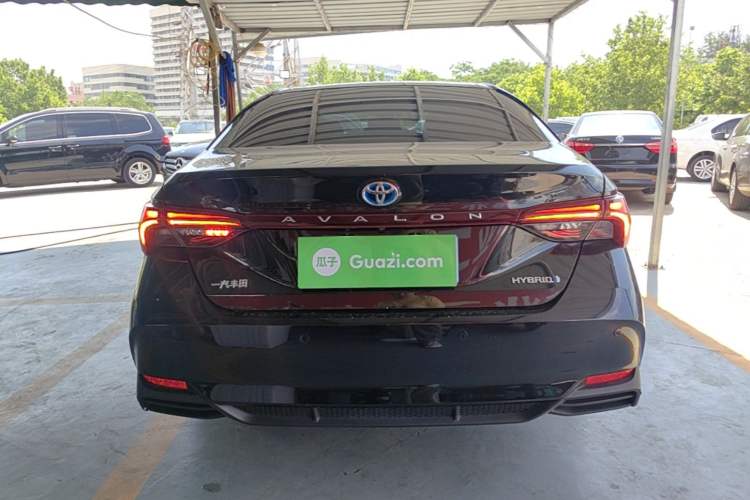Used Toyota Avalon 2019 Dual-Engine 2.5L Luxury Edition China VI Standard Rear