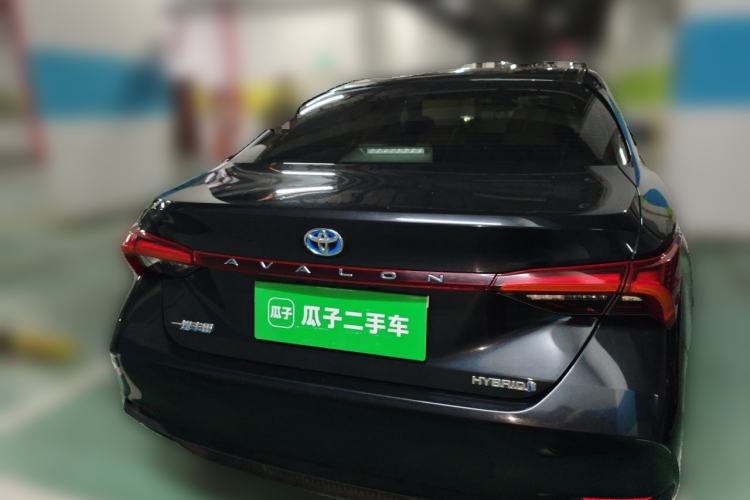 Used Toyota Avalon 2019 Dual-Engine 2.5L Luxury Edition China VI Standard Rear