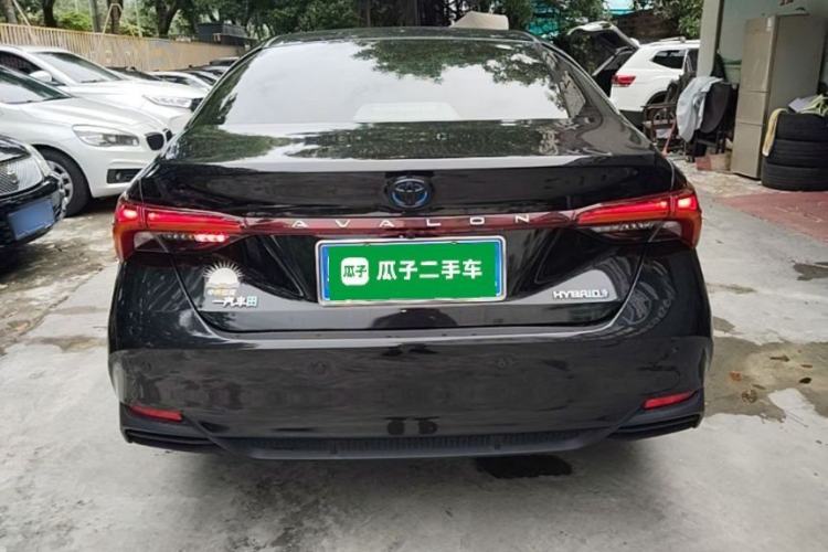 Used Toyota Avalon 2019 Dual-Engine 2.5L Luxury Edition China VI Standard Rear
