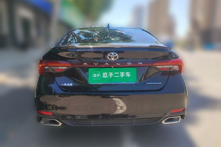 Used Toyota Avalon 2019 2.5L Touring Premium Version China VI Standard Rear