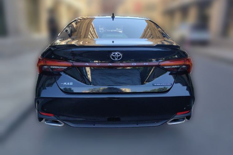 Used Toyota Avalon 2019 2.5L Touring Premium Version China VI Standard Rear
