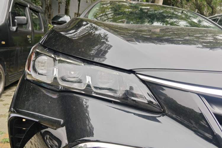Used Toyota Avalon 2019 2.0L XLE Premium Edition China VI Right Front Headlight