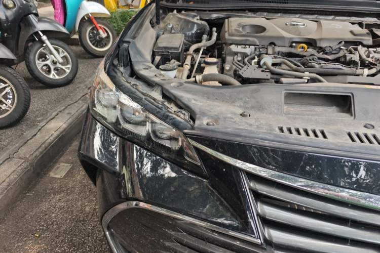 Used Toyota Avalon 2019 Dual-Engine 2.5L Luxury Edition China VI Standard Right Front Headlight