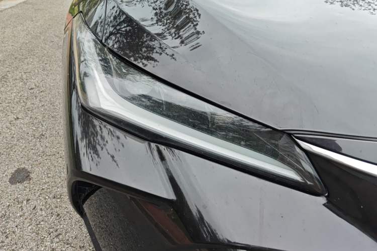 Used Toyota Avalon 2019 Dual-Engine 2.5L Limited Flagship Edition China V Standard Right Front Headlight