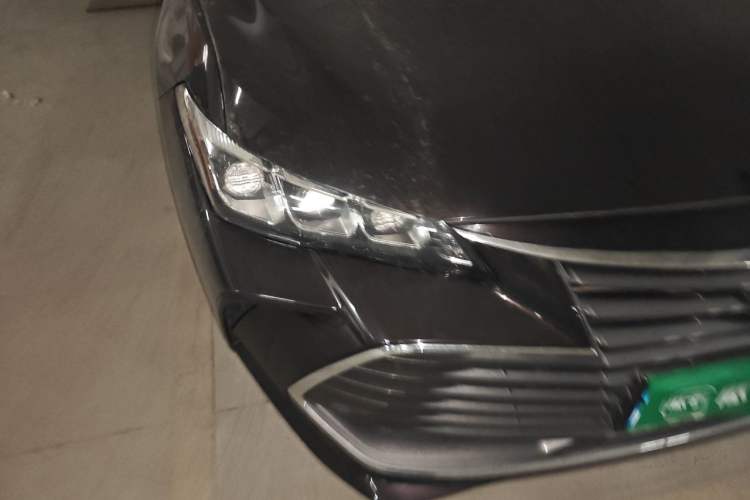 Used Toyota Avalon 2019 2.5L Touring Premium Version China VI Standard Right Front Headlight