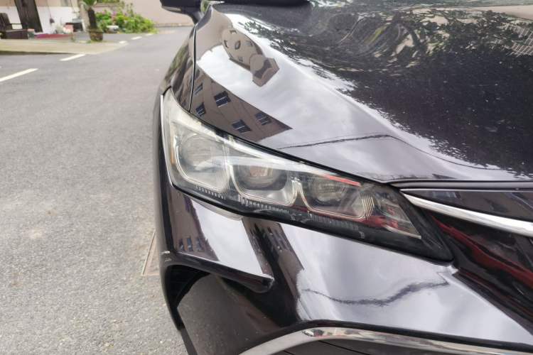 Used Toyota Avalon 2019 2.0L Luxury Edition China VI Standard Right Front Headlight