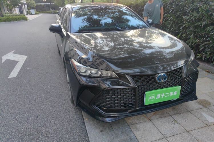 Used Toyota Avalon 2019 Dual-Engine 2.5L Limited Flagship Edition China VI Standard Right Front Headlight