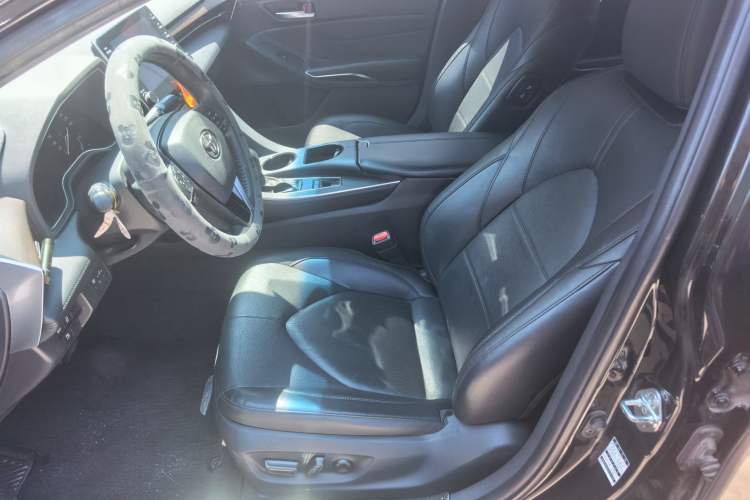 Used Toyota Avalon 2019 2.0L Luxury Edition China VI Standard Right Front Seat