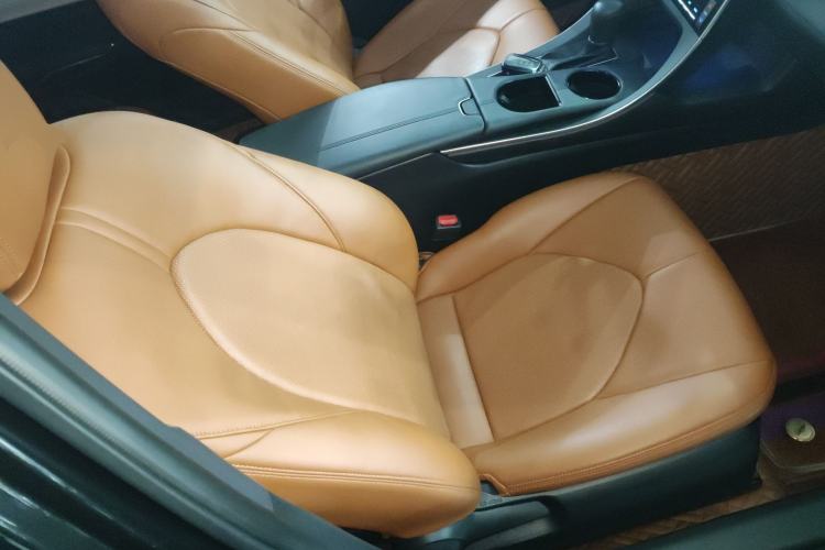 Used Toyota Avalon 2019 2.5L Ambition Version China VI Standard Right Front Seat