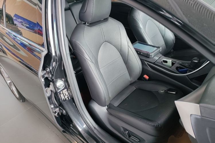 Used Toyota Avalon 2019 Dual-Engine 2.5L Luxury Edition China VI Standard Right Front Seat