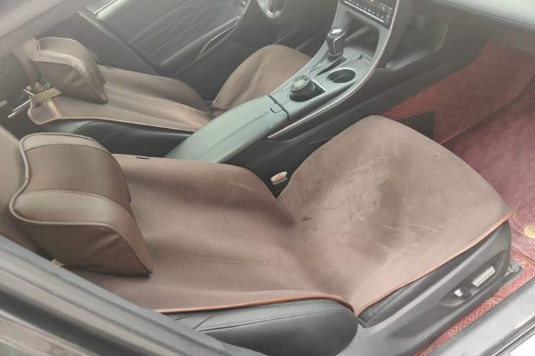 Used Toyota Avalon 2019 2.5L Touring Premium Version China VI Standard Right Front Seat