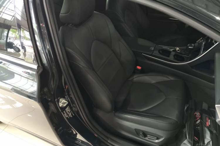 Used Toyota Avalon 2019 2.0L Luxury Edition China VI Standard Right Front Seat