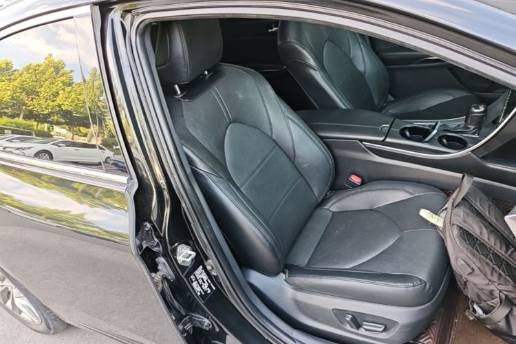 Used Toyota Avalon 2019 Dual-Engine 2.5L Luxury Edition China VI Standard Right Front Seat