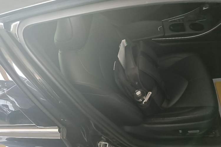 Used Toyota Avalon 2019 Dual-Engine 2.5L Luxury Edition China VI Standard Right Front Seat