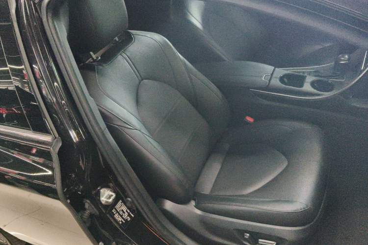Used Toyota Avalon 2019 Dual-Engine 2.5L Luxury Edition China VI Standard Right Front Seat