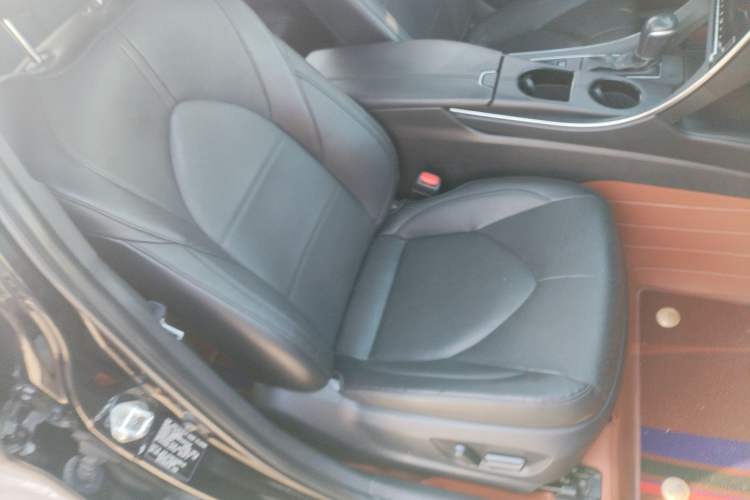 Used Toyota Avalon 2019 2.0L XLE Premium Edition China VI Right Front Seat