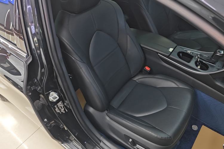 Used Toyota Avalon 2019 2.0L Luxury Edition China VI Standard Right Front Seat